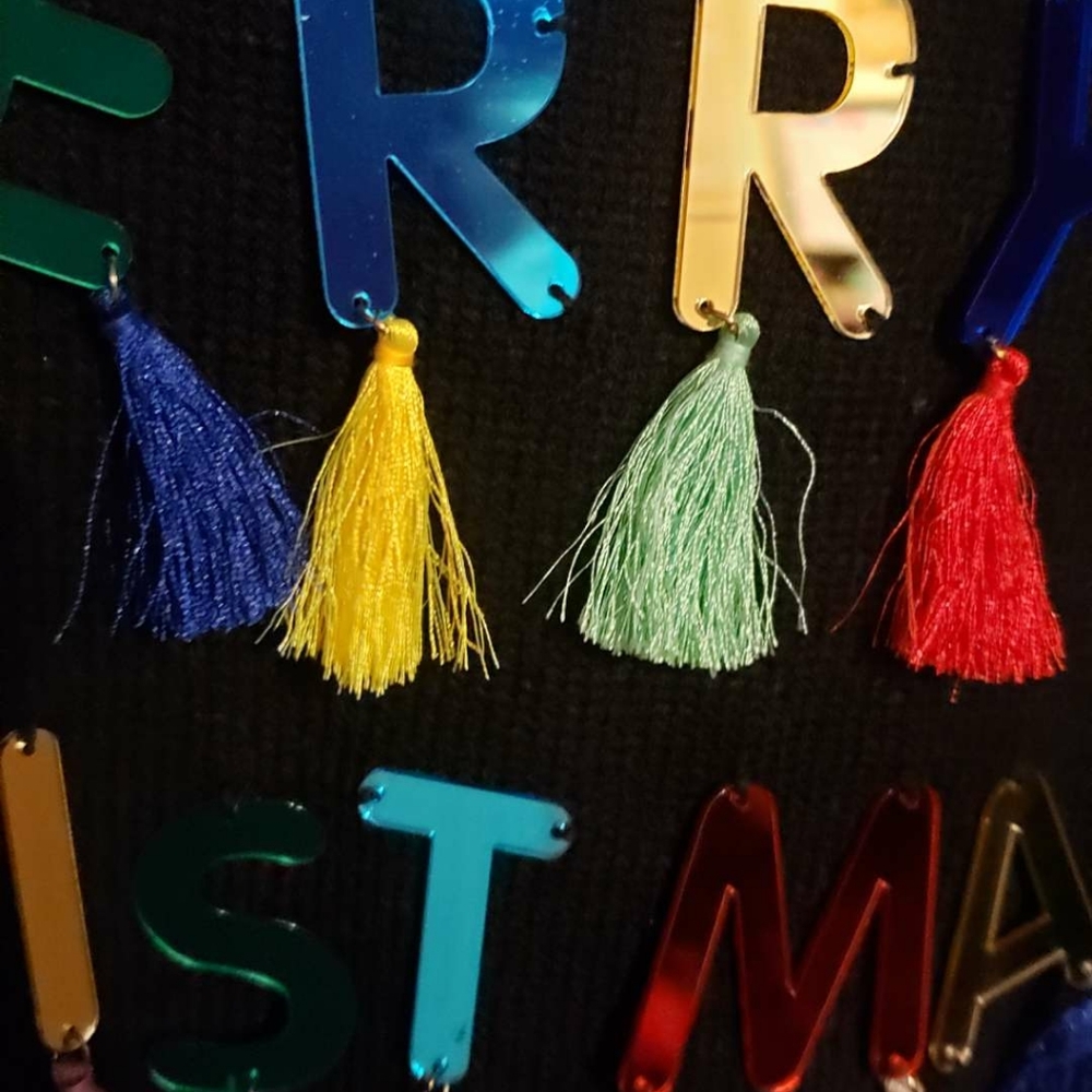 sweater - Picture 3 of 3